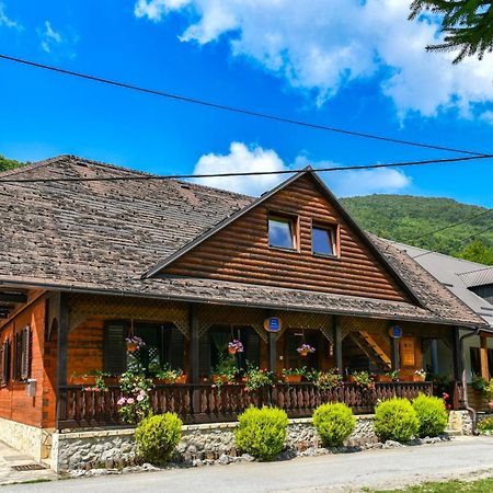 Guest House Martin Korana エクステリア 写真
