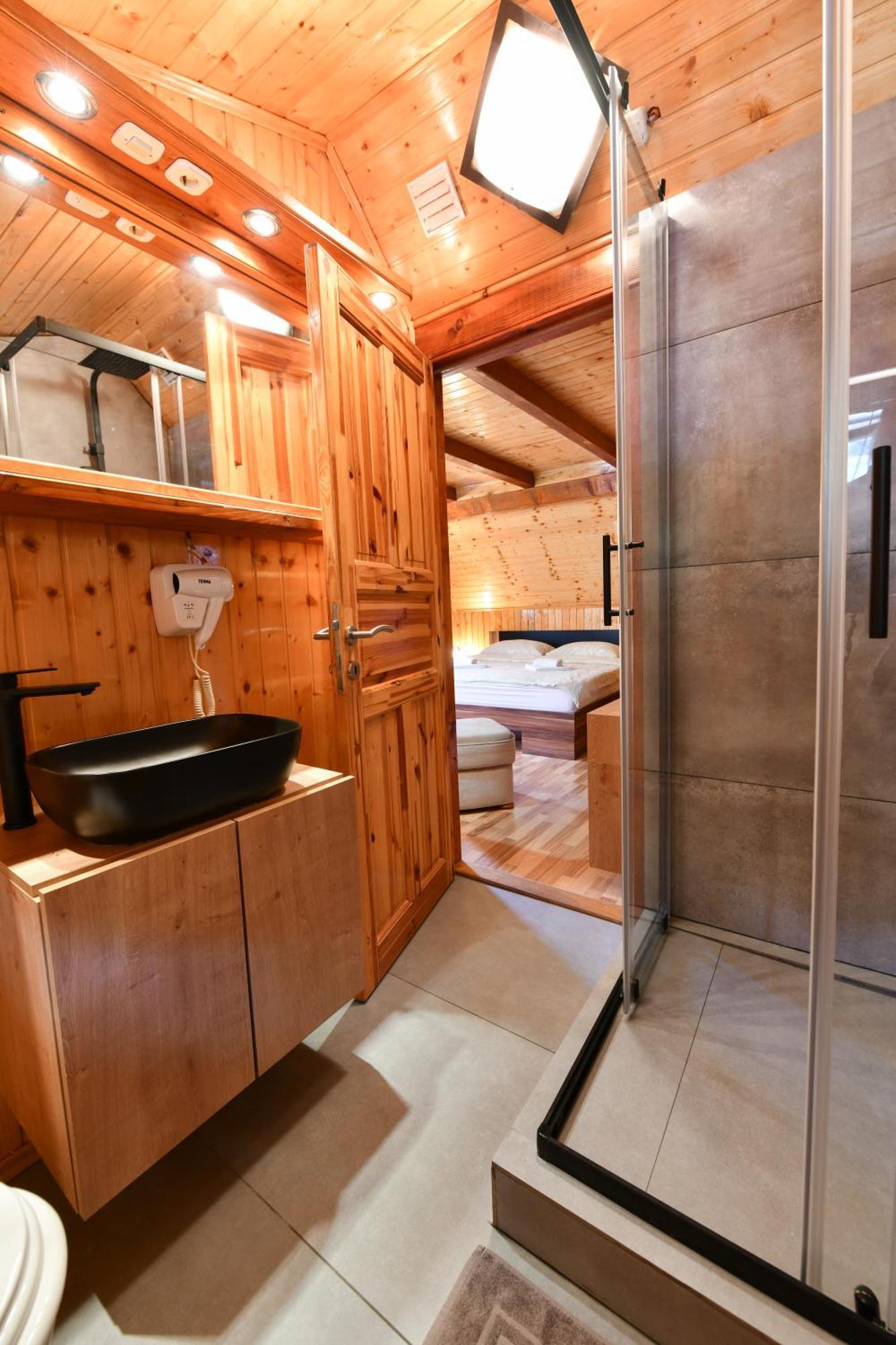 Guest House Martin Korana エクステリア 写真